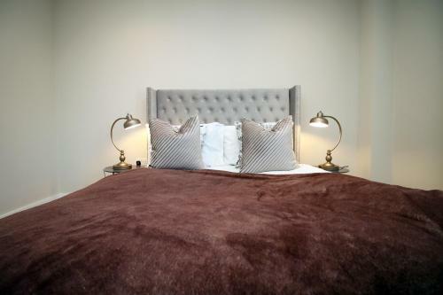 Apartamento Luxury 2 Br Flat, 6 Mins Drive In City Centre!