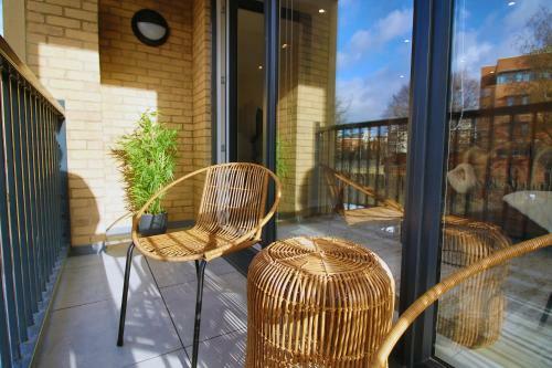 Apartamento Luxury 2 Br Flat, 6 Mins Drive In City Centre!