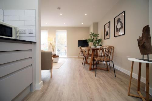 Apartamento Comfortable 1 Br, 6 Mins Drive In City Centre
