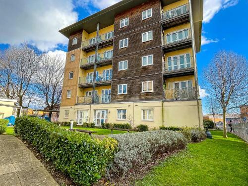 Canal Park Central Cardiff Ground Floor Apartment