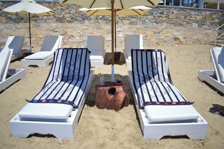 Vari Beach Hotel