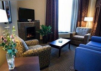 Hotel Comfort Suites Kelowna
