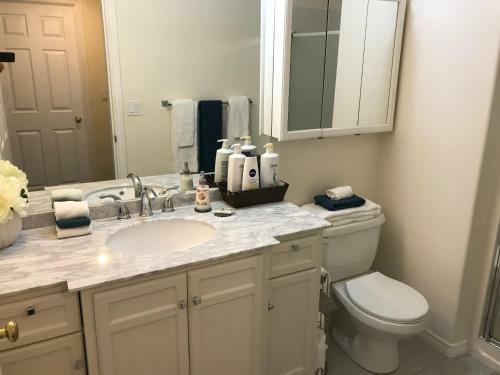 Aparthotel Acker Vacation Rentals Kelowna