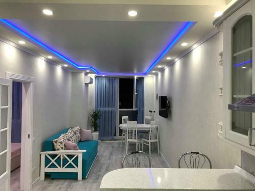 Luxe Apartment On Drahomanova