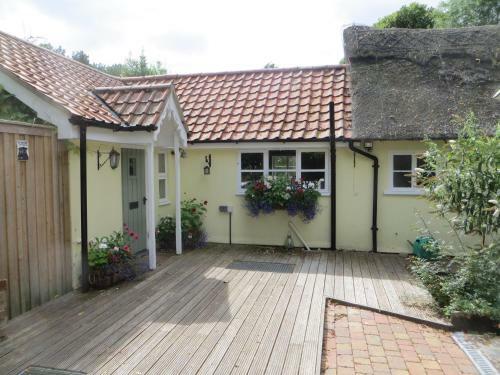 Apartamento Stream Cottage, 450 Year Old Thatched Cottage