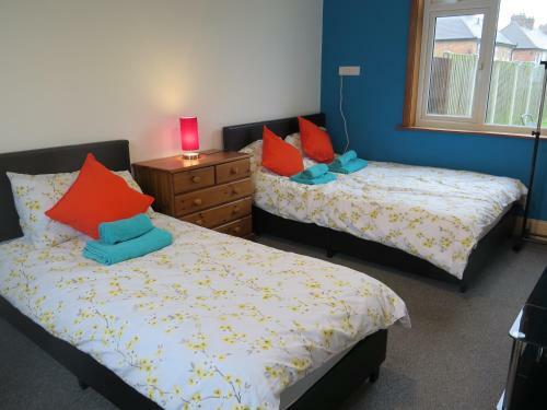 Hostal Twin Rooms Browning House