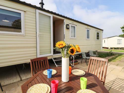 The Coastal Retreat Lodge