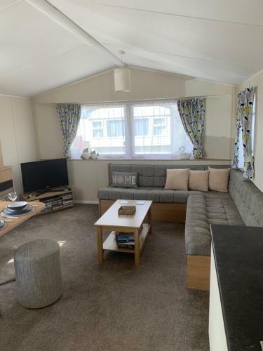 Gold Plus 6 Berth Spectacular Caravan In New Beach
