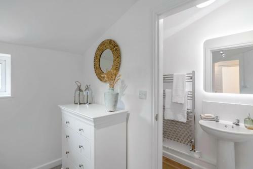3 Bedroom Holiday Annex With Parking