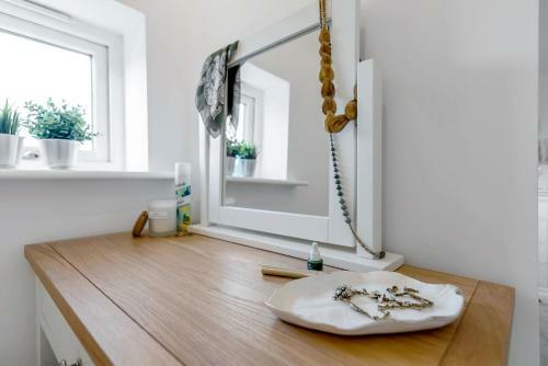 3 Bedroom Holiday Annex With Parking