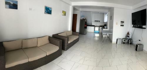 Hostal Bravo Surf Camp Punta Rocas