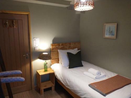 Hotel South Downs Eco Lodge & Camping