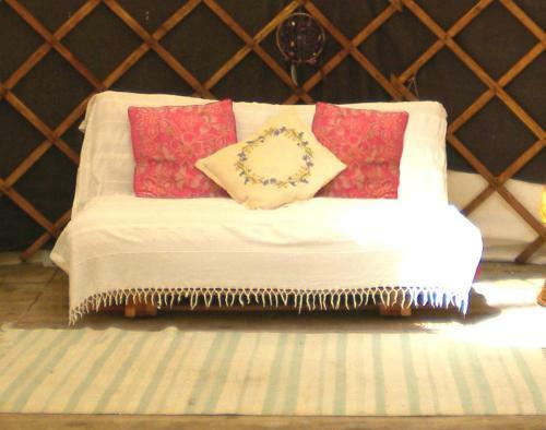 Hotel South Downs Eco Lodge & Camping
