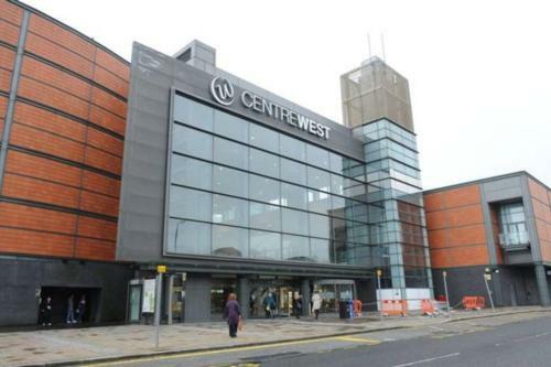 Stewartfield Gardens Apartment
