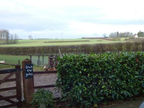 Crossways Self-catering Cottage - Self Contained
