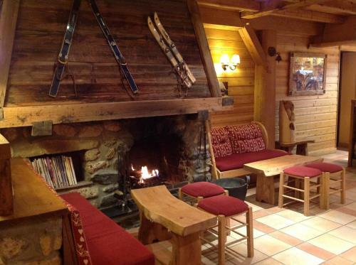 Hotel Le Caprice Des Neiges H�tels-chalets De Tradition
