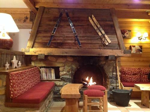Hotel Le Caprice Des Neiges H�tels-chalets De Tradition