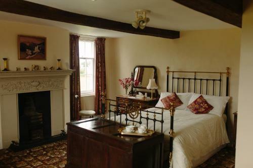 Bed & Breakfast Hordley Hall