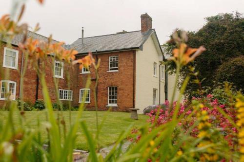 Bed & Breakfast Hordley Hall