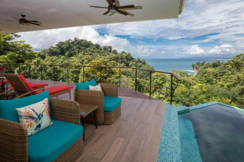 Luxurious 5 Bed 45 Ba Home With Amazing Ocean Views And Private Beach Access