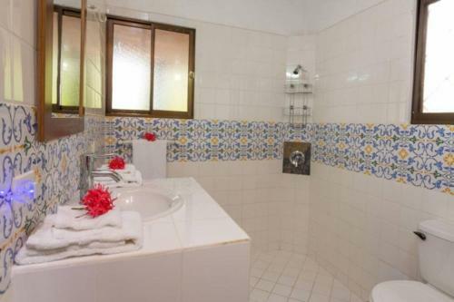 Villa Arturo! 3 Brm, Ocean, Mountain And Town View