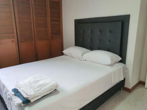 Apartamento 3alc Con Balcon Y Parqueadero Laureles