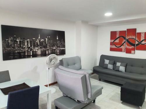 Apartamento 3alc Con Balcon Y Parqueadero Laureles