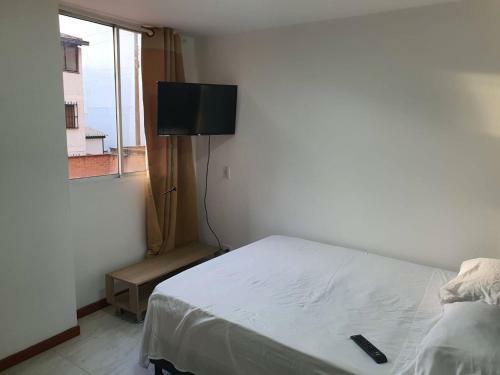 Apartamento 3alc Con Balcon Y Parqueadero Laureles