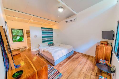 Casa Theia - Comfort Cabin, Caribbean Jungle Beach