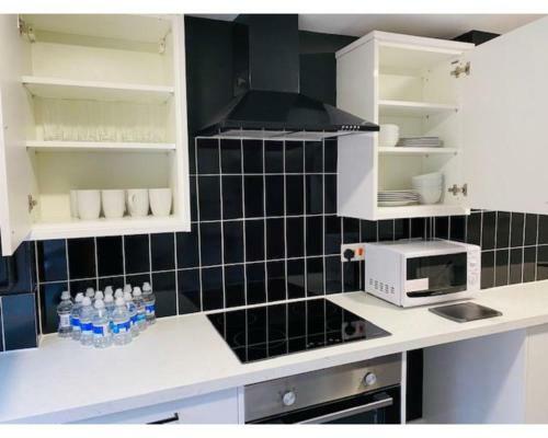 Hostal Townhouse Plus @ Lower Beth Street Stoke