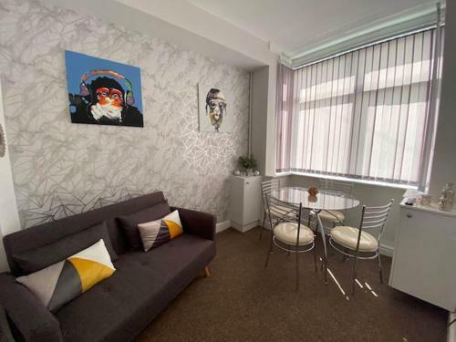 Townhouse @ Etruria Vale Road Stoke