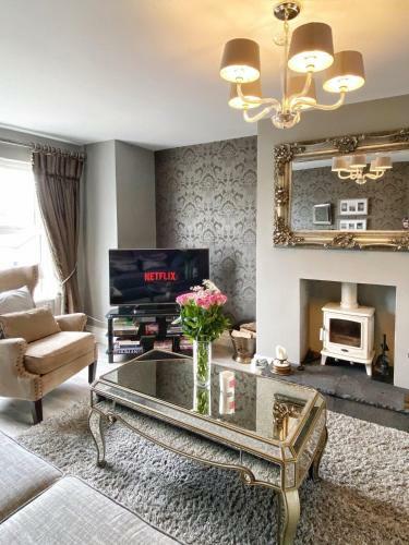 Swallow Lane, Enniskillen, Co Fermanagh, 5* Chic