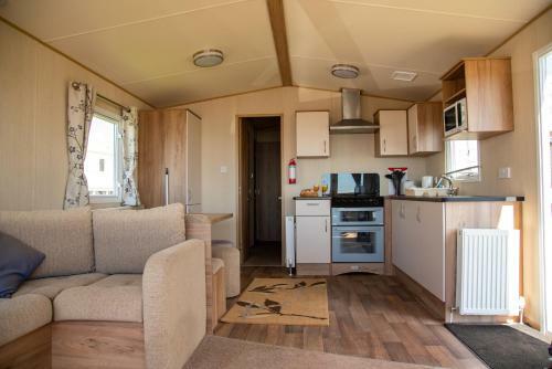 Devon Cliffs Holiday Home