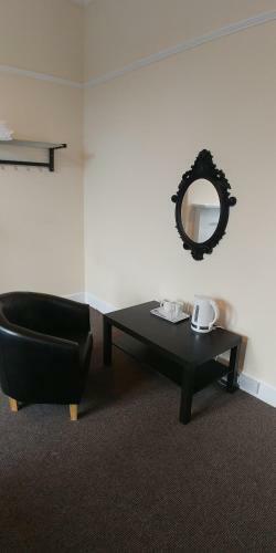 Hostal Mayfair Guest House