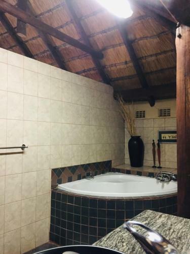 Hostal Mopani Guest House