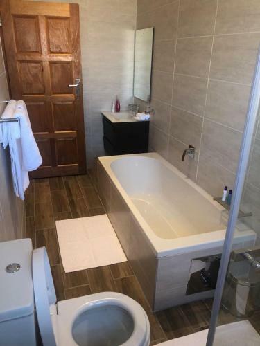 Apartamento Thokomala Guest House