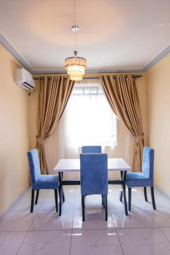 Luxurious 2 Bedroom Apartment In Lekki Phase 1