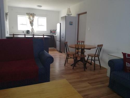Gansbaai Self-catering Apartment