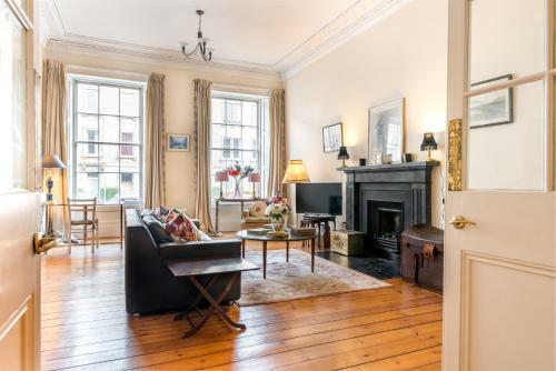 Apartamento Grand & Spacious Central Apt With Wifi