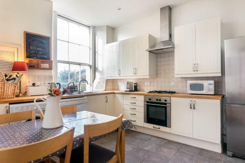 Apartamento Grand & Spacious Central Apt With Wifi