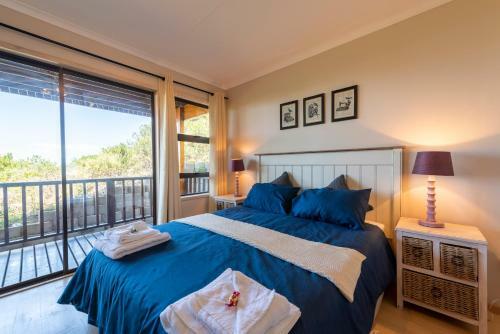 Beach House - Stunning Sea Views - Beach 3 Min Walk