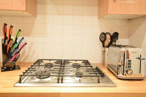 Altido Old Town Two Bedroom Apartment With Castle Views