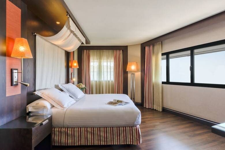 Hotel C�rdoba Center