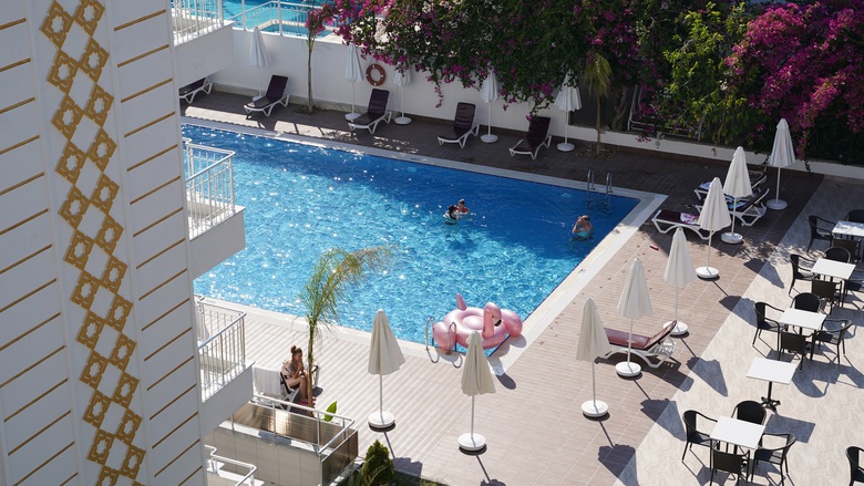 Daisy Garden Hotel
