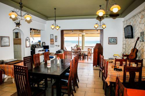 Amoudi Studios Apartments Hotel