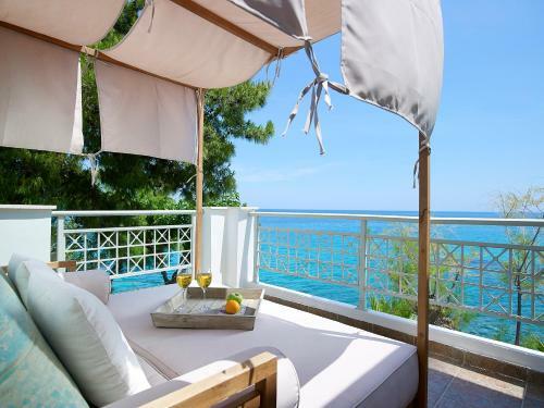 Paradisso Beach Villas