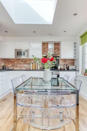 Apartamento Central Bright 3 Bed Flat With Secure Parking