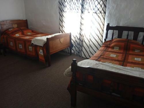 Hostal Golden Elephant Guest House