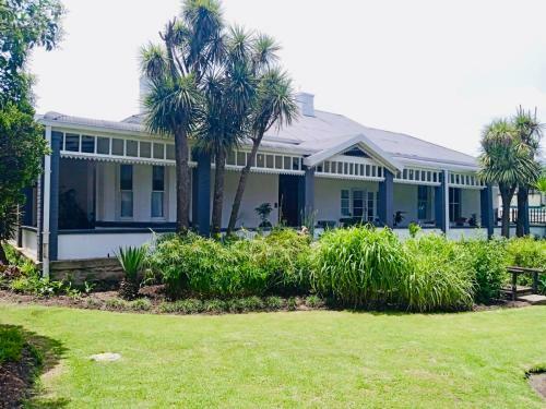 Hostal Golden Elephant Guest House