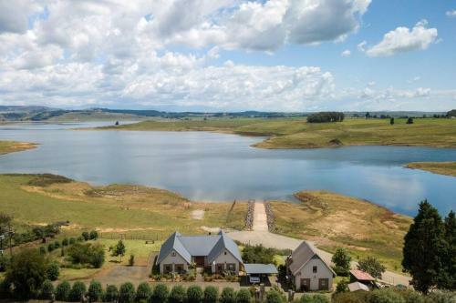 Midlands Home With Gigantic Views